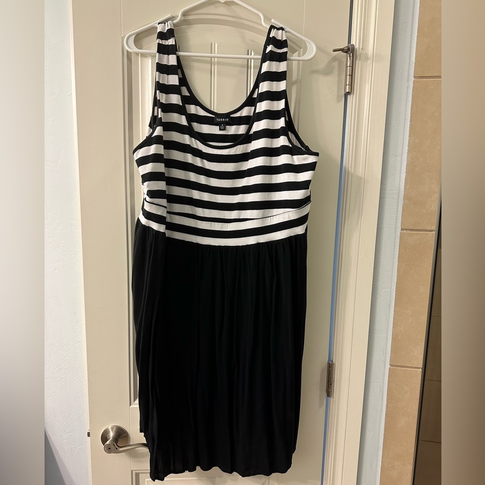 Torrid knit to woven black and white striped tank dress size 4